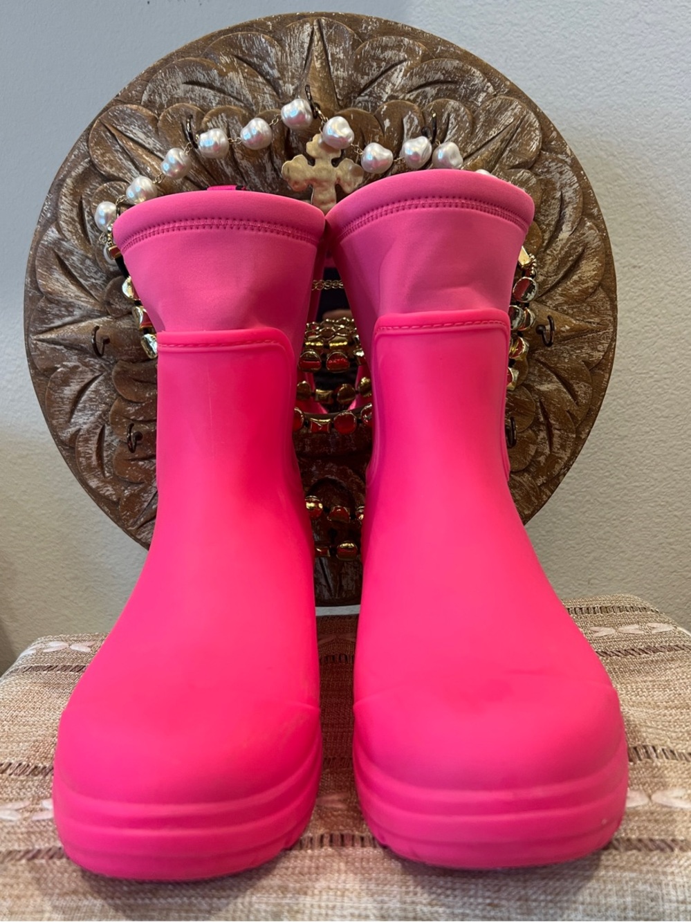 .UGG Waterproof Hot Pink Neoprene Women Rain Boots SIZE 5